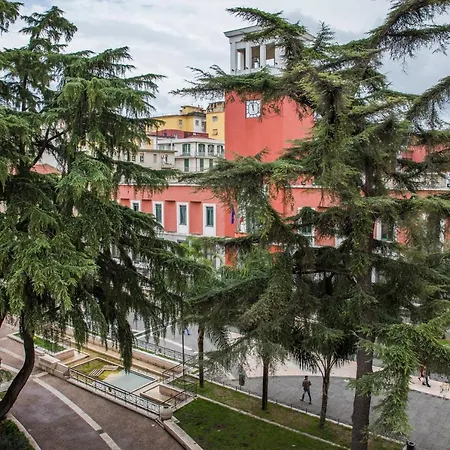 Vittoria Guest house *